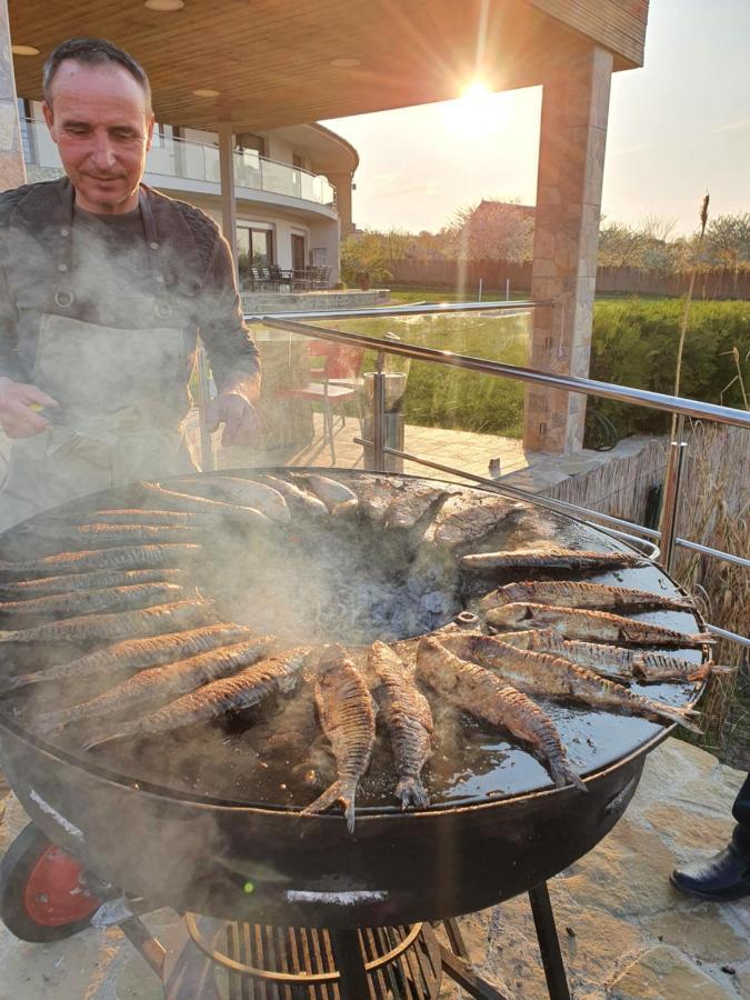 Casa Miralago Boutique Adults Only Tulcea Exterior foto