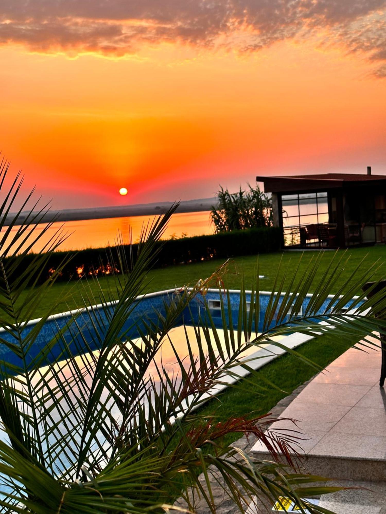 Casa Miralago Boutique Adults Only Tulcea Exterior foto