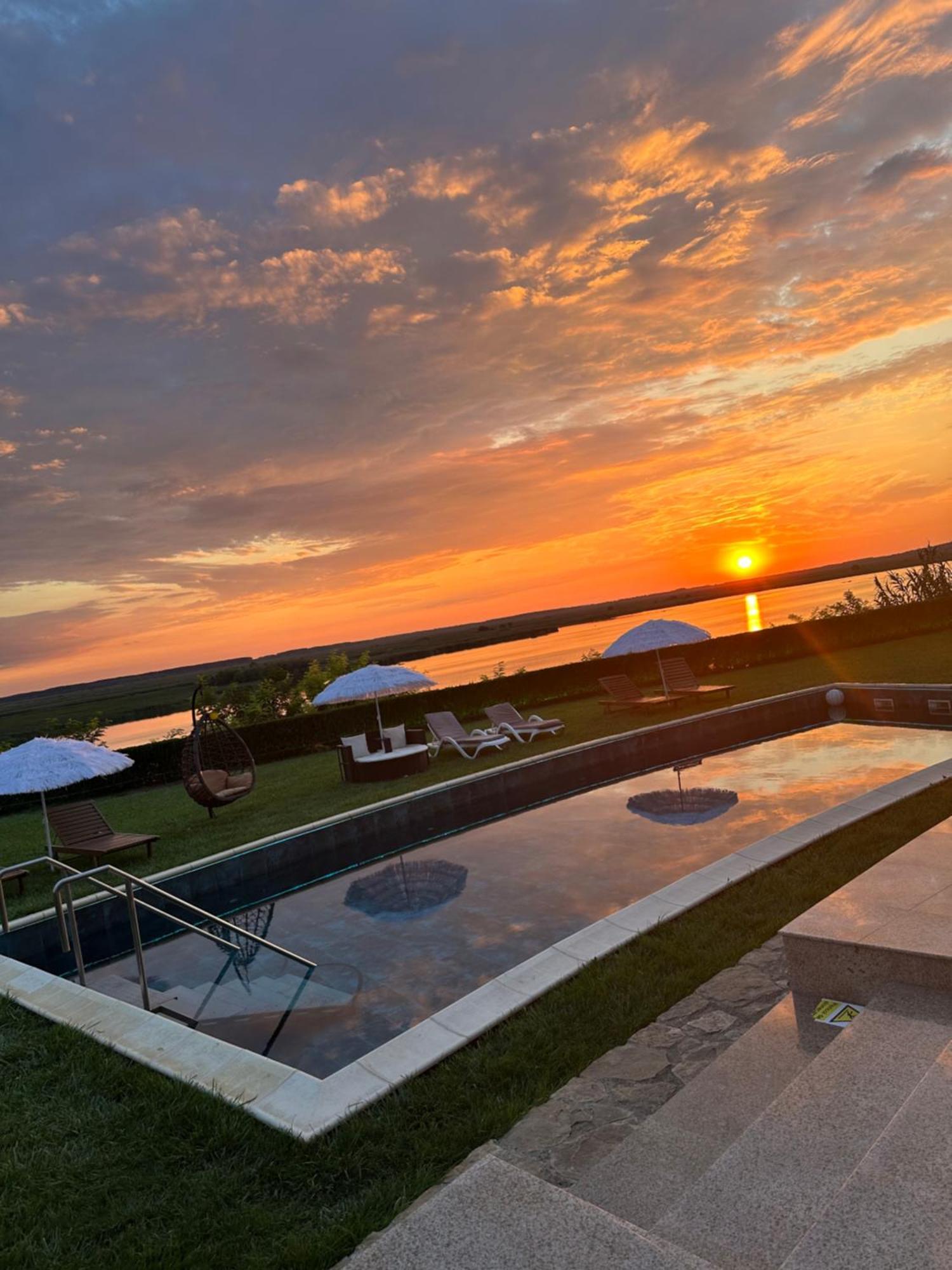 Casa Miralago Boutique Adults Only Tulcea Exterior foto